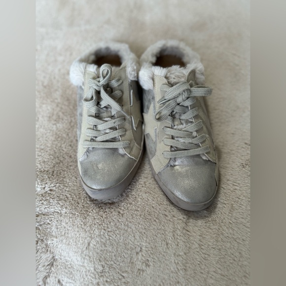 ShuShop fur lined slide shoes. Size 9 - Picture 9 of 9